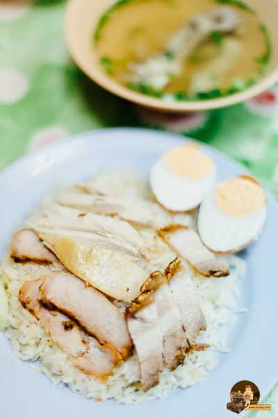ข้าวมันไก่ + หมูหรอบ